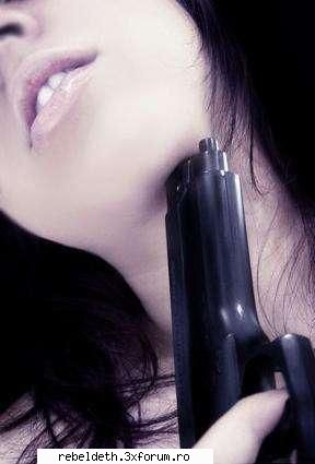Eva,Yo!!!!!!! - Eu am creat acest site....=Dsper sa va plak - Moderatorii...site-lui !!!!