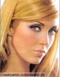 Mia(Anahi) - salz my friend cri$ ma bukur k iti place rebelde - >> ReBeLdE <<
