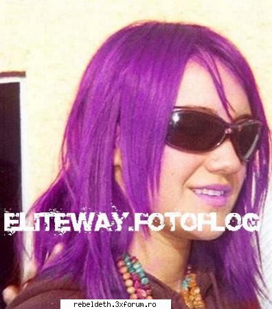 Roberta (Dulce Maria) - creca are paruca aici - >> ReBeLdE <<